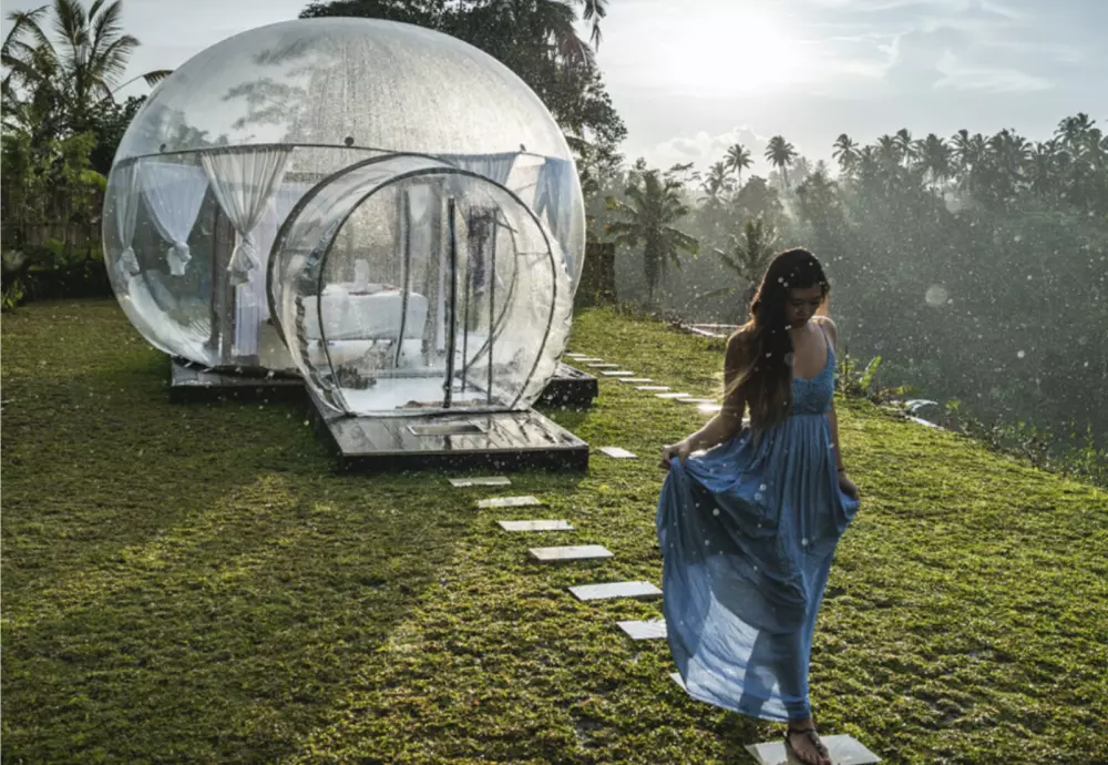 bubble tent glamping